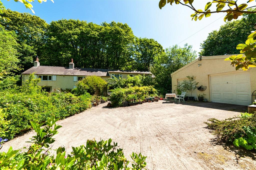 Mynydd Lane, Mochdre, Conwy, LL28 5EY 5 bed cottage for sale £650,000