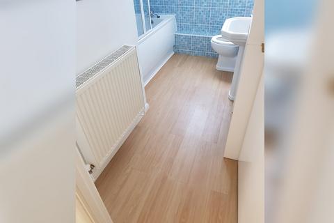 2 bedroom maisonette to rent, Glenmere Close, Cambridge