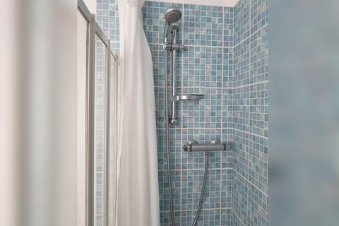 2 bedroom maisonette to rent, Glenmere Close, Cambridge