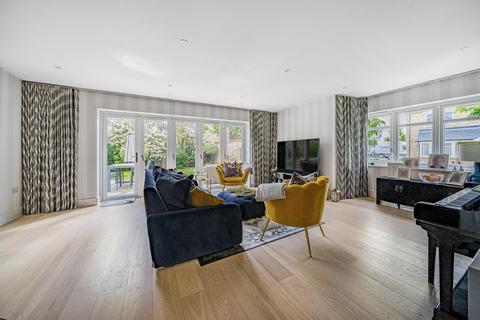 1 Brindlewick Gardens, Beckenham, BR3 1DG