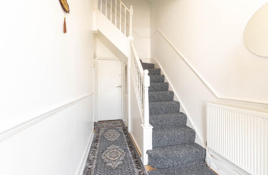 Spencer Road, Ilford, IG3 3 bed terraced house for sale £475,000