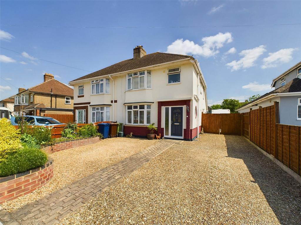 Parkside Drive, Churchdown, Gloucester, Gloucestershire, GL3 3 bed semidetached house for sale