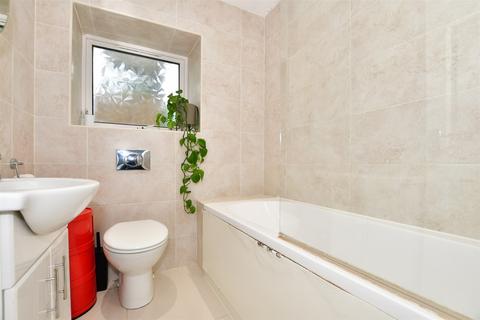 12a Augusta Gardens, Folkestone, CT20 2RR