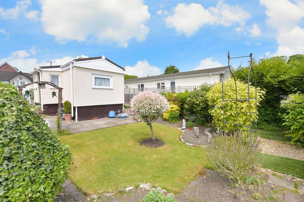Broadway Park, Petersfield, Hampshire 1 bed park home £47,000