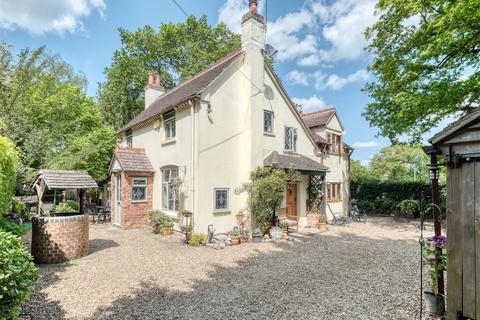 Woodside Alcester Road, Portway, Birmingham, B48 7HT