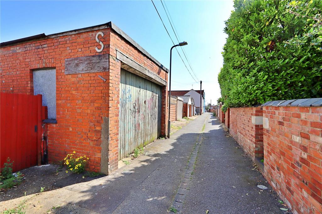 Rear Of Stratford Road, Wolverton... Detached house for sale £85,000