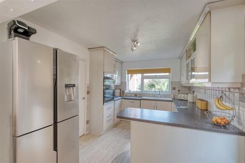 12 Ashperton Close, Redditch, B98 7NG