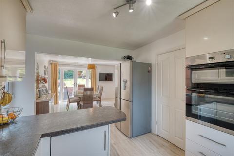 12 Ashperton Close, Redditch, B98 7NG