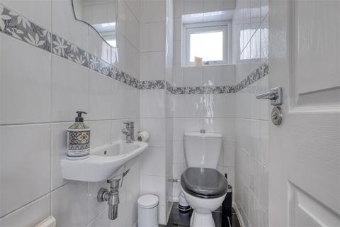 12 Ashperton Close, Redditch, B98 7NG
