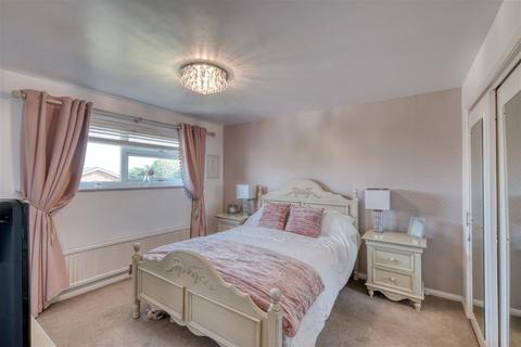 12 Ashperton Close, Redditch, B98 7NG