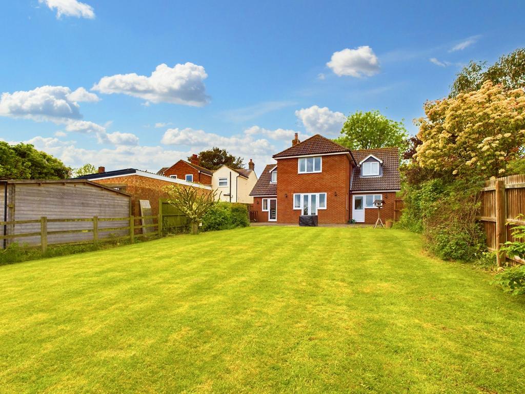 North Street, Stilton, PE7 5 bed detached house for sale £535,000
