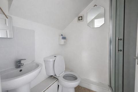1 bedroom flat to rent, Priory Road,,