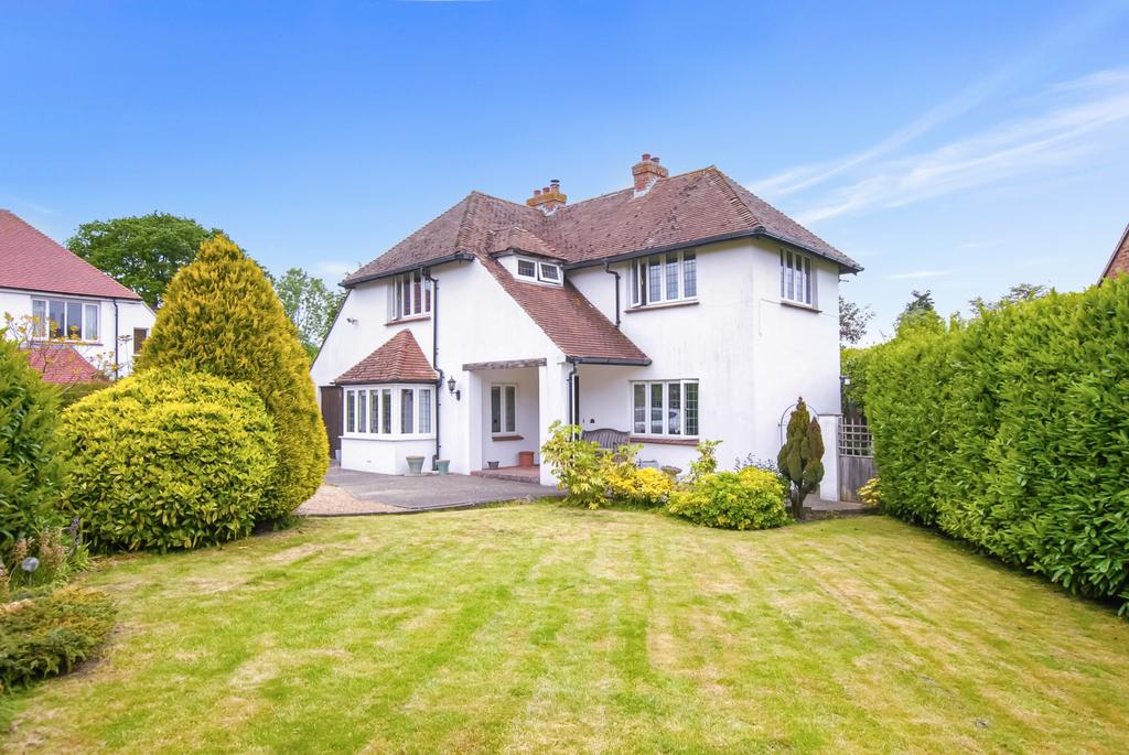 Cherry Garden Lane, Folkestone, CT19 3 bed detached house for sale £