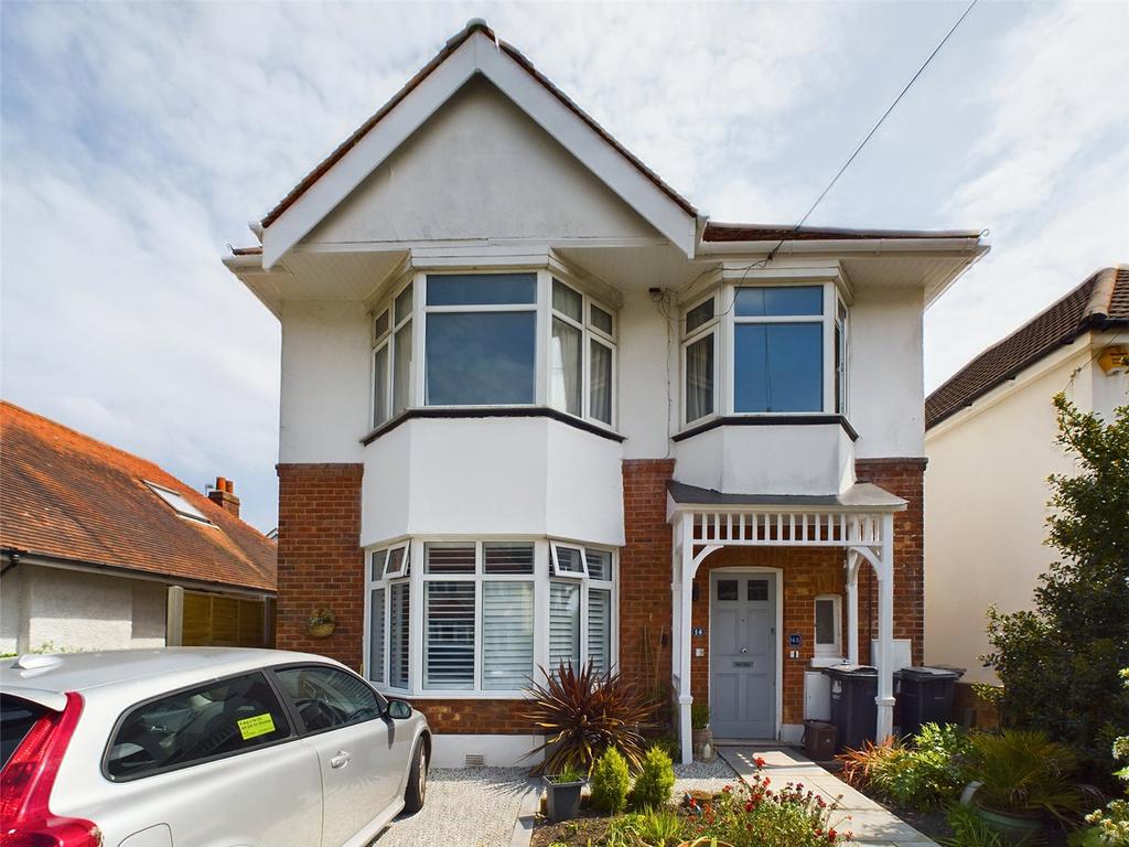 Seaward Avenue, Southbourne, Bournemouth, Dorset, BH6 2 bed apartment for sale £300,000