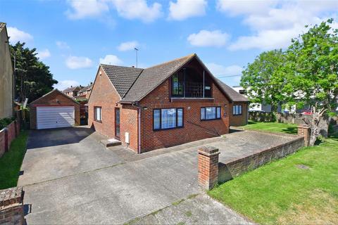 4 bedroom chalet for sale, Wing Road, Leysdown-On-Sea, Sheerness, Kent