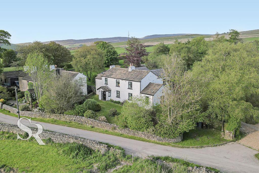 New Mills, High Peak, SK22 5 bed farm house for sale £975,000