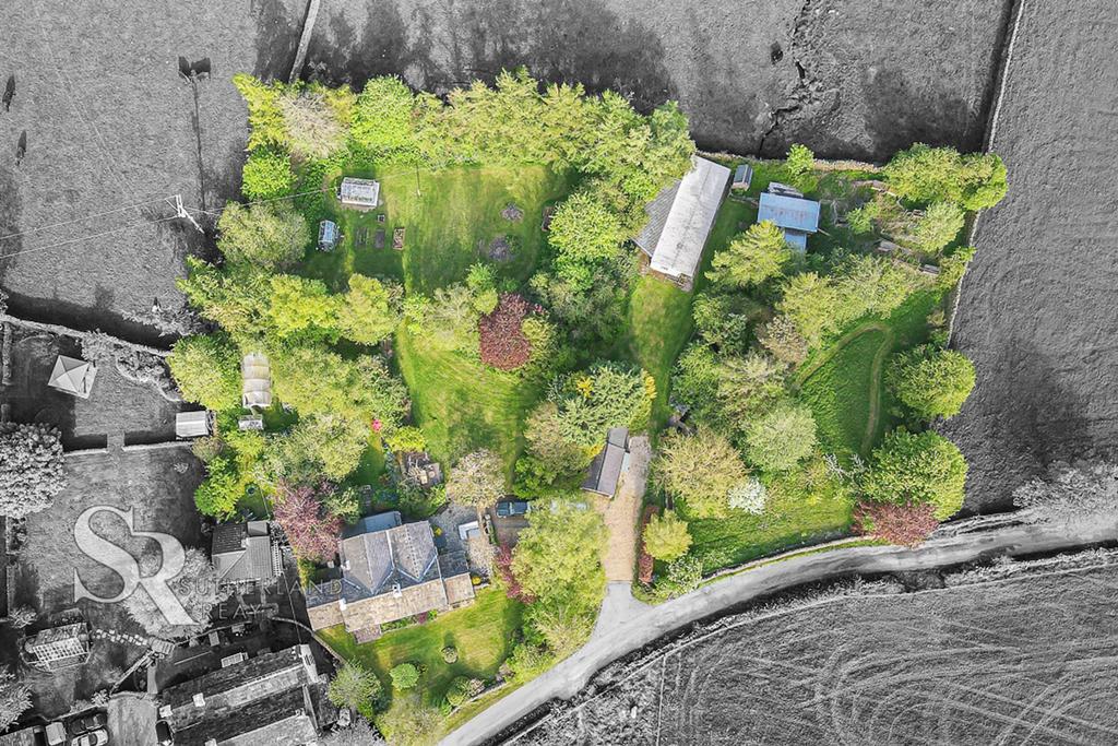 New Mills, High Peak, SK22 5 bed farm house for sale £975,000