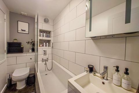 2 bedroom terraced house for sale - Fortune Walk, West Thamesmead