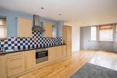1 bedroom ground floor flat for sale - Wood Street, Penarth