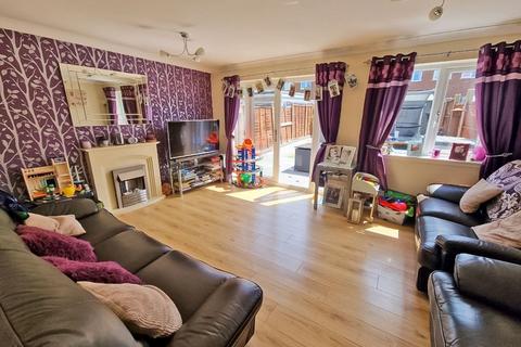 3 Alcester Drive, Willenhall, WV13 3QW