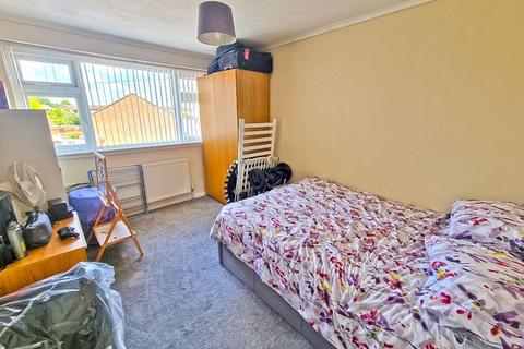 3 Alcester Drive, Willenhall, WV13 3QW