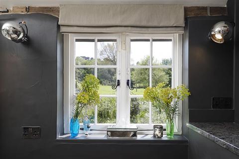 The Old Rectory Spring Lane, Fordwich, Canterbury, CT2 0DL
