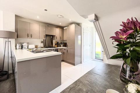 8 Glover Close, Burntwood, WS7 3RA