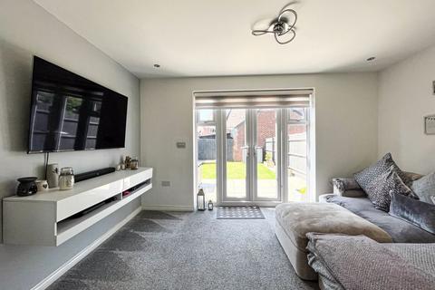 8 Glover Close, Burntwood, WS7 3RA