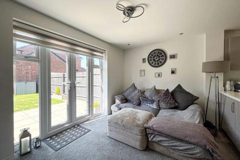 8 Glover Close, Burntwood, WS7 3RA