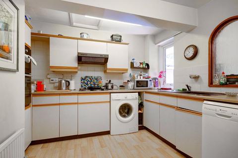 2 bedroom retirement property for sale - Cavell Drive, Enfield