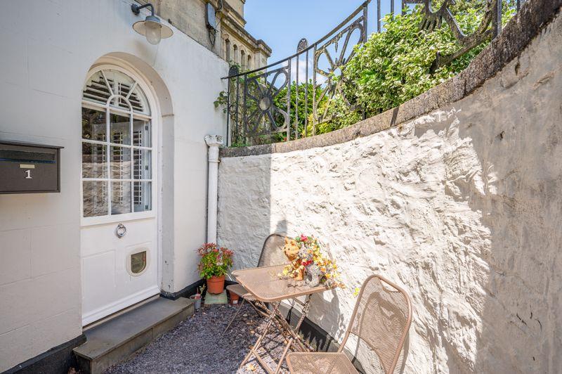 Private Entrance &amp;