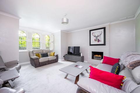 Flat 1, Clifton Park Lodge Clifton Park, Bristol, BS8 3BL