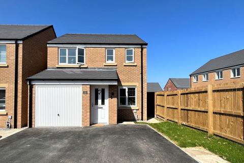 3 bedroom detached house for sale - Sintering Close, Wakefield