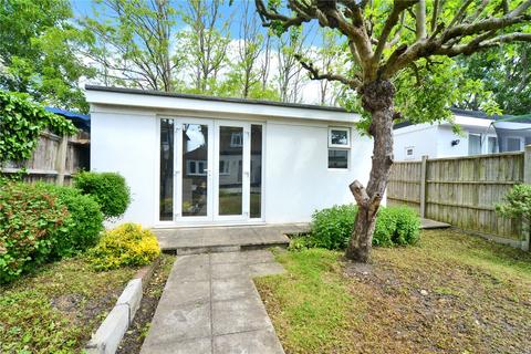 200 Hamilton Avenue, Sutton, SM3 9DT