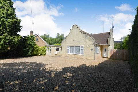 3 bedroom detached bungalow for sale - The Chase, Wisbech, Cambs, PE13 1RX