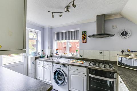 61 Nightingale Road, South Croydon, CR2 8PS