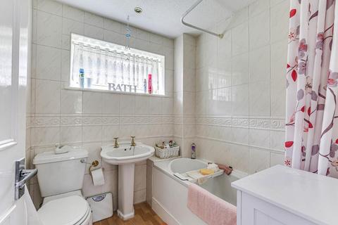 61 Nightingale Road, South Croydon, CR2 8PS