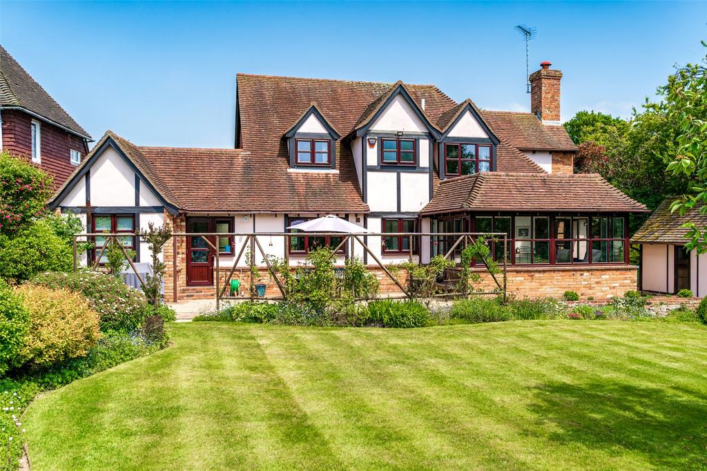 The Thatchway, Angmering, Littlehampton, West Sussex, BN16 3 bed