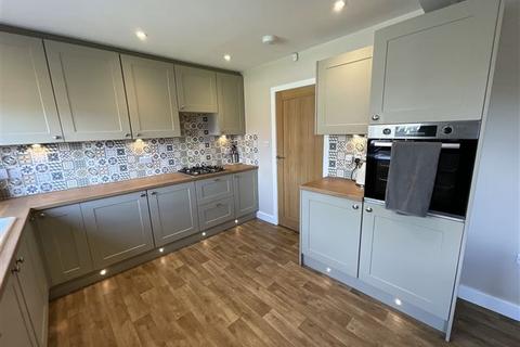 18 Chestnut Road, Swallownest, Sheffield, S26 4SN