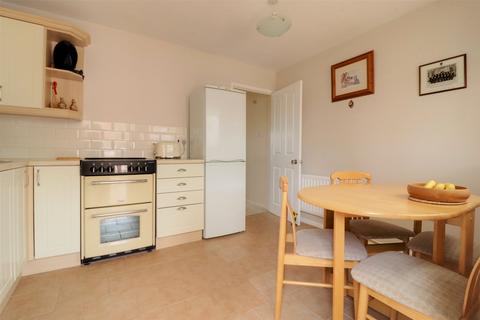17 Bartlett Close, Taunton, TA1 4NZ