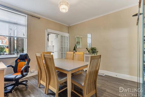 199 Anglesey Road, Burton-on-trent, DE14 3NR