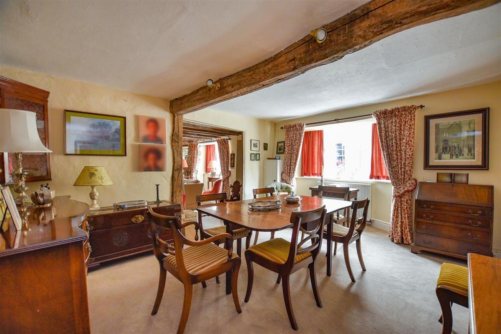 St. Peters Street, Stamford 3 bed townhouse for sale £699,995