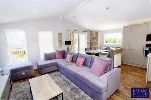 2 bedroom park home for sale, Wayside Leisure Estate, Way Hill, Minster, Ramsgate