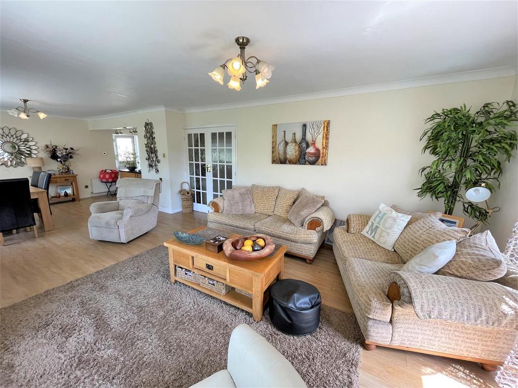 Sitting room 3.JPG