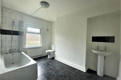 45 Thanet Gardens, Folkestone, CT19 6DF