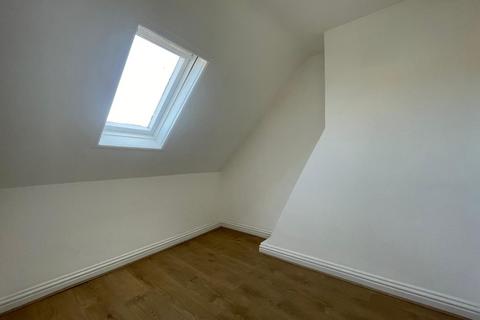 45 Thanet Gardens, Folkestone, CT19 6DF