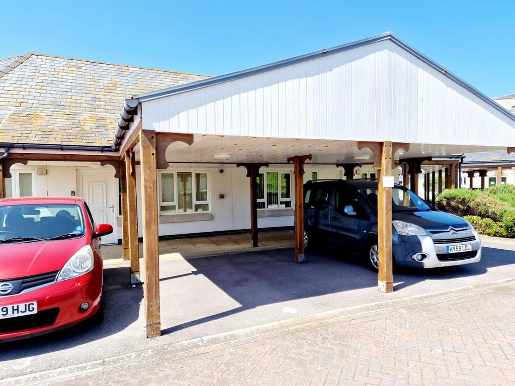 Carport.jpg