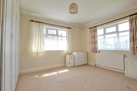 5 Chrystals Walk, Hornsea, HU18 1PL