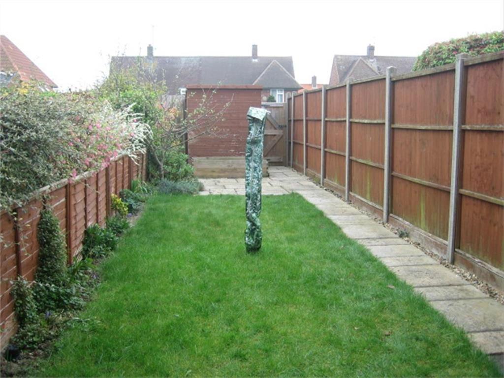 Coachmans Lane, Baldock 1 bed terraced house £925 pcm (£213 pw)