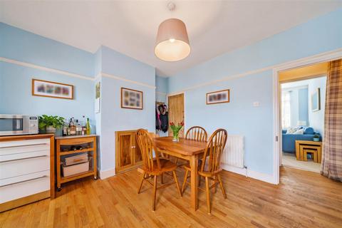 15 Westfield Road, Surbiton, KT6 4EL